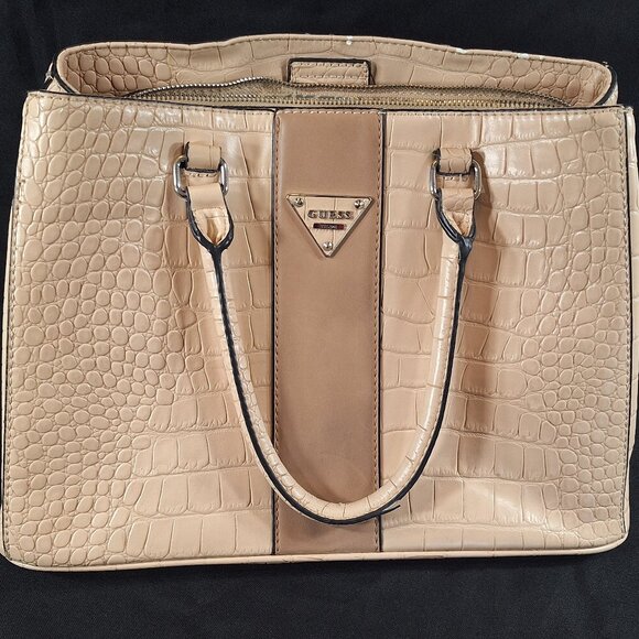 Guess 1981 Cream and Tan Faux Leather Shoulder Bag Purse Logo - Picture 1 of 5